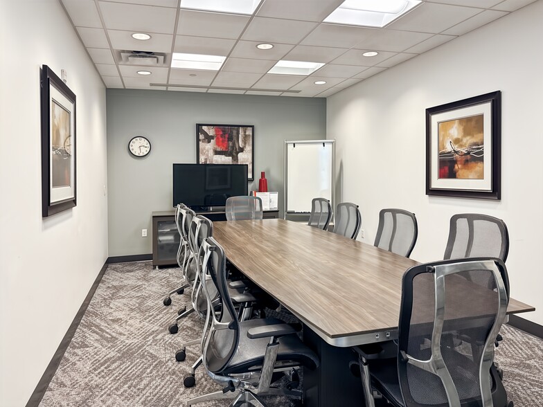 More Photos Of 3100 W Ray Rd, Chandler Coworking Space