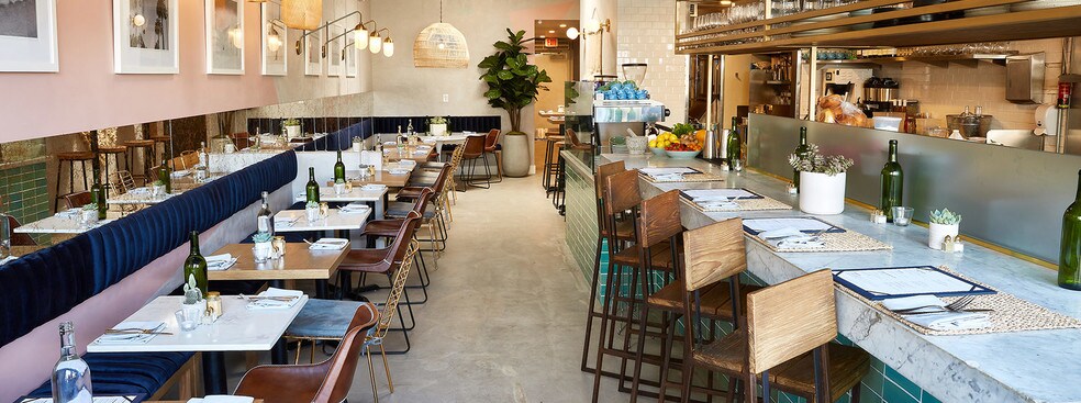 More Photos Of 523 Rose Ave, Venice Restaurant For Lease