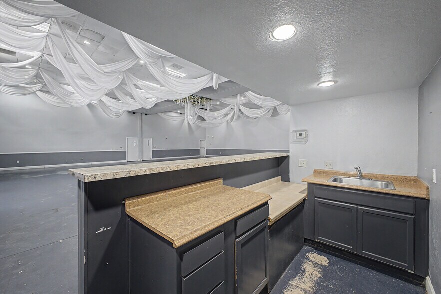 More Photos Of 5251 S Julian Dr, Tucson Apartments For Sale