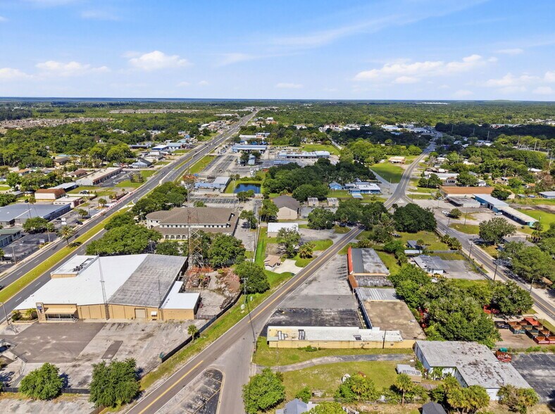 More Photos Of 1122 Lake Dr, Cocoa Storefront Retail Office For Sale