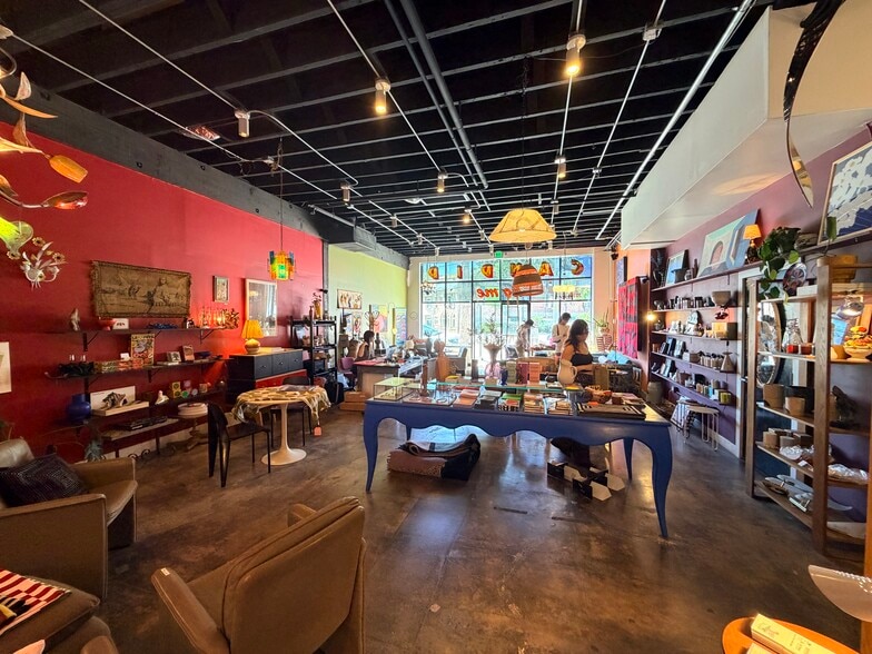 More Photos Of 3037-3041 W Sunset Blvd, Los Angeles Storefront Retail Residential For Lease