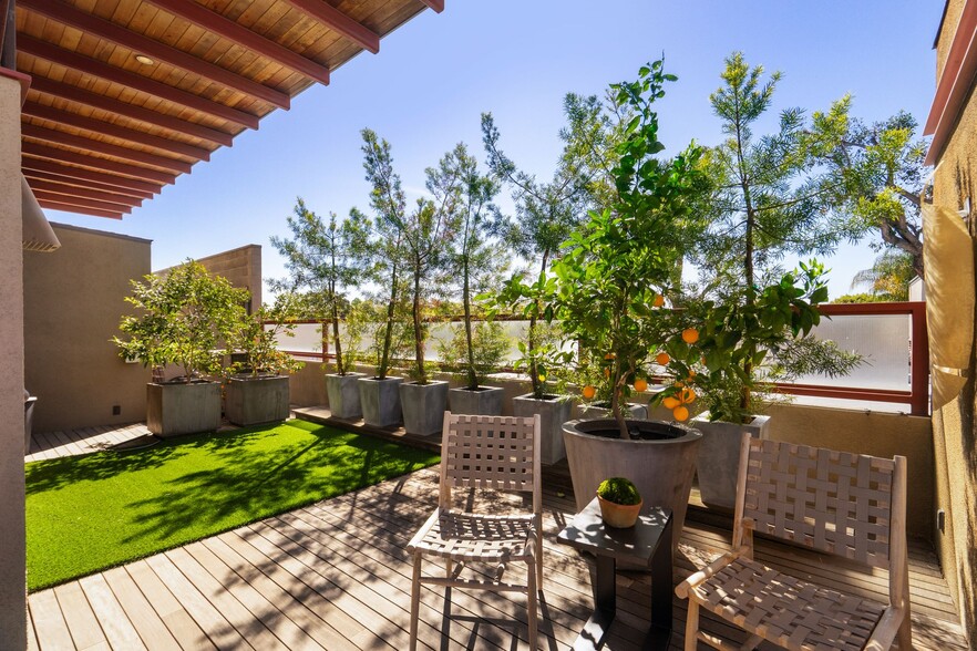 More Photos Of 1104-1106 Mission St, Pasadena Office Residential For Sale