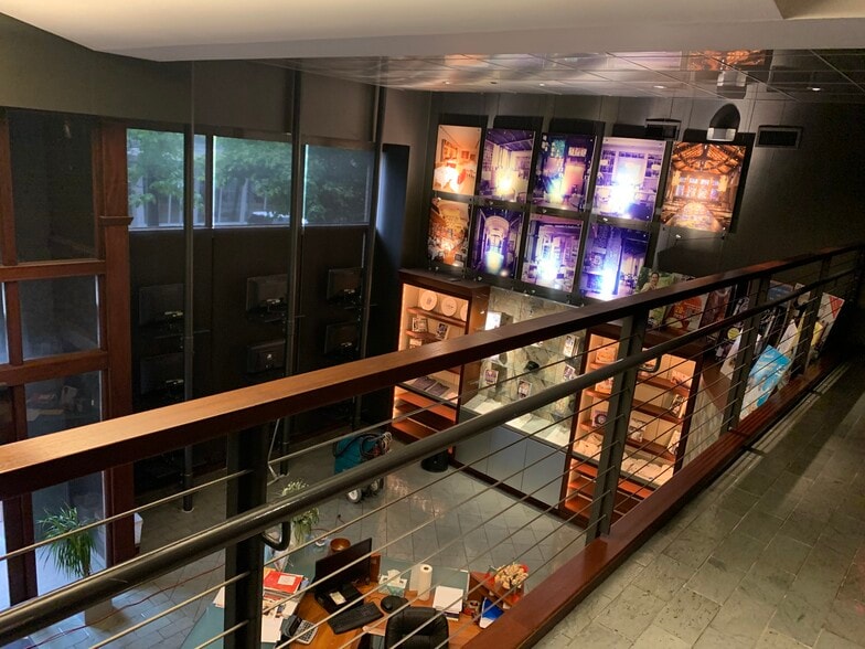 More Photos Of 829-839 St Charles Ave, New Orleans Office For Lease