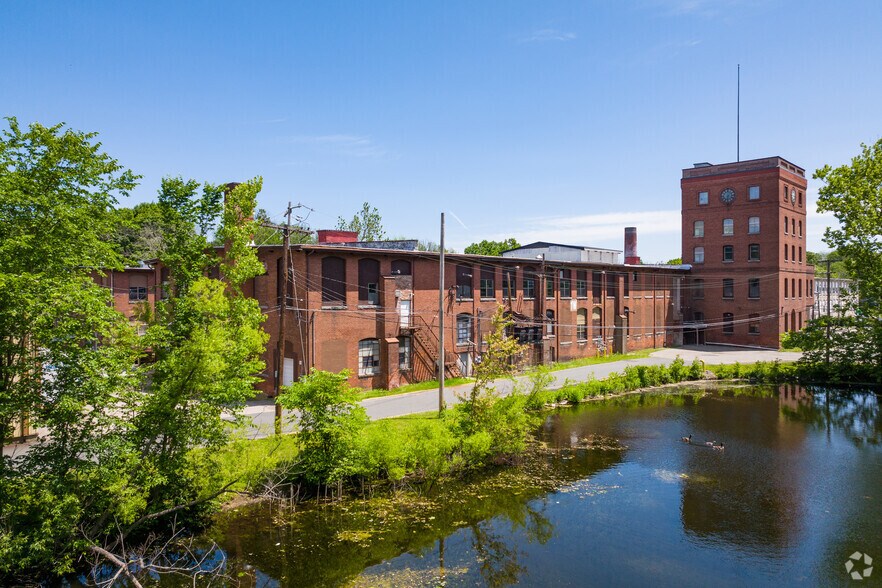 More Photos Of 114 Beach St, Rockaway Warehouse For Lease