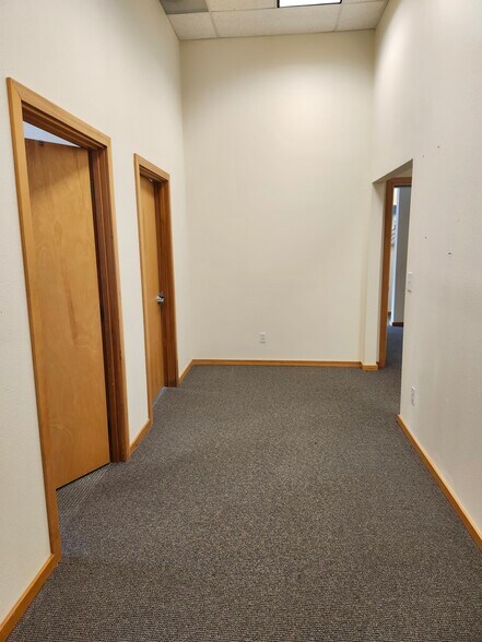 More Photos Of 612 S 227th St, Des Moines Apartments For Sale