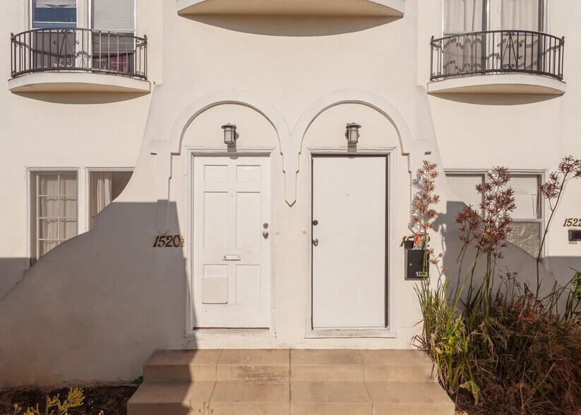 More Photos Of 1520 Menlo Ave, Los Angeles Apartments For Sale