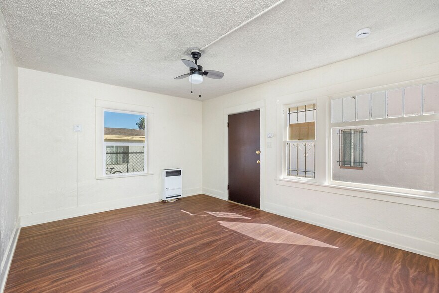 More Photos Of 817 E New York St, Long Beach Multifamily For Sale