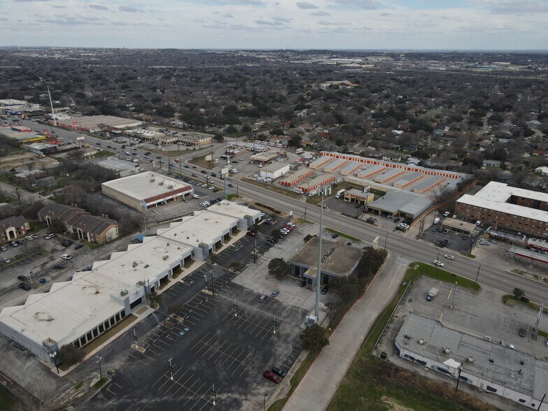 More Photos Of 12521 Nacogdoches Rd, San Antonio Medical For Lease