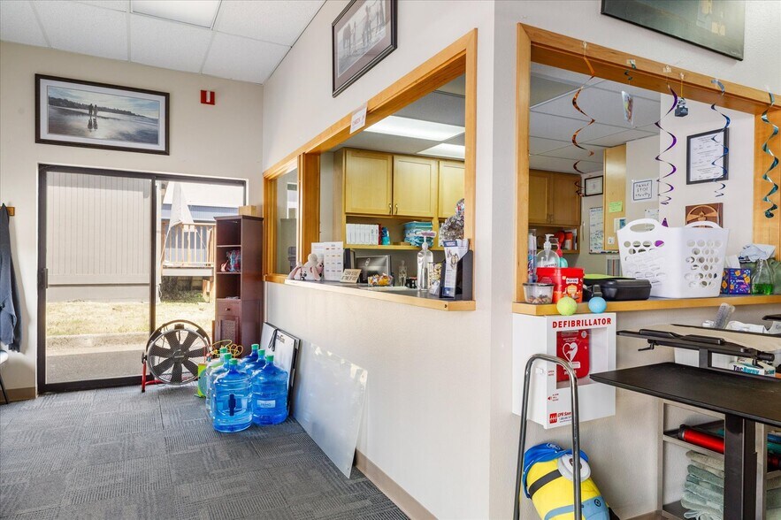 More Photos Of 101 S Main St, Coupeville Office For Sale