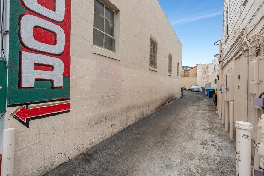 More Photos Of 16 W 25th Ave, San Mateo Convenience Store For Sale