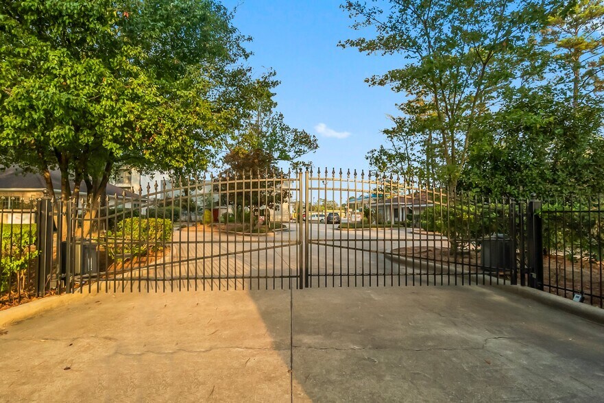 More Photos Of 1824 Sawdust Rd, The Woodlands Medical For Sale