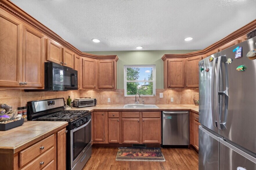 More Photos Of 3343 Dogwood Ln NW, Acworth Flex For Sale