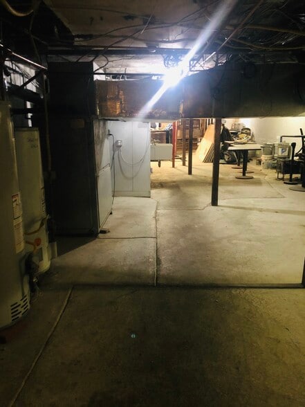 More Photos Of 224 Market St, Philadelphia Restaurant For Lease