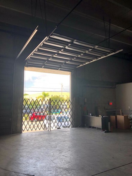More Photos Of 6709 NW 84th Ave, Doral Light Distribution For Lease