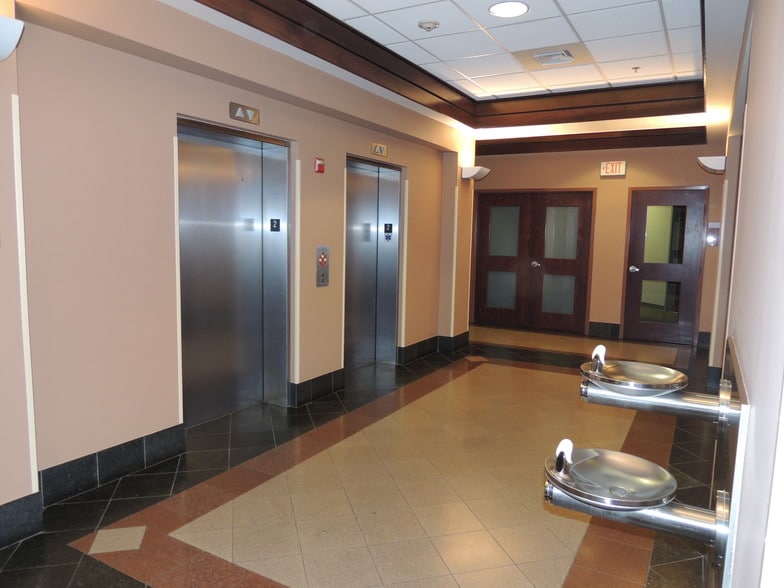 More Photos Of 19465 Deerfield Ave, Lansdowne Medical For Sale