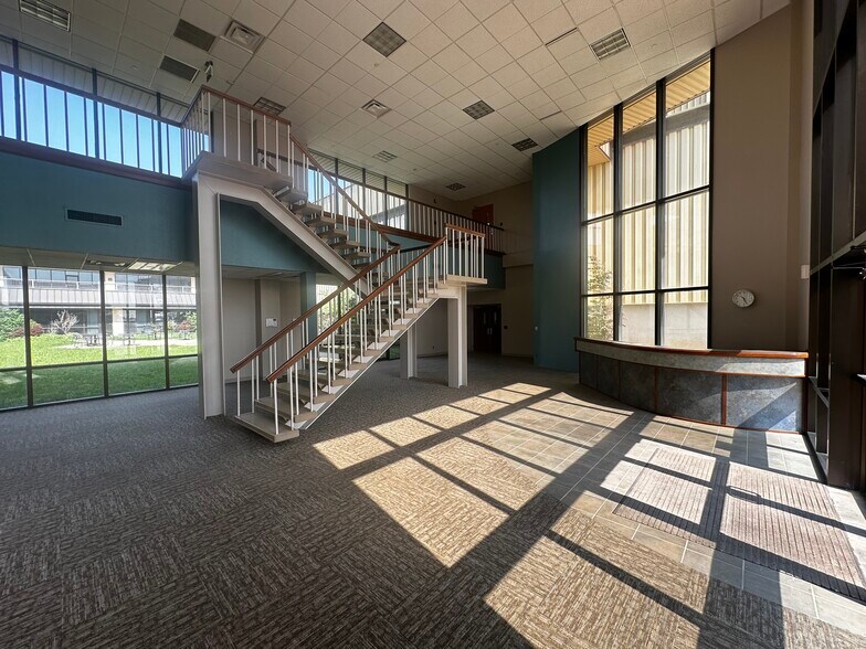 More Photos Of 10321 W Reno Ave, Oklahoma City Manufacturing For Sale