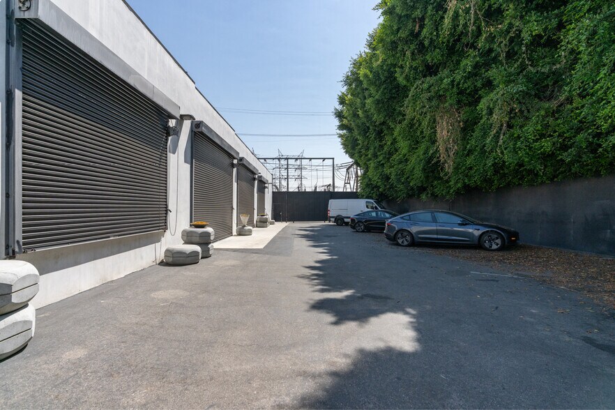 More Photos Of 609 S Santa Fe Ave, Los Angeles Manufacturing For Lease