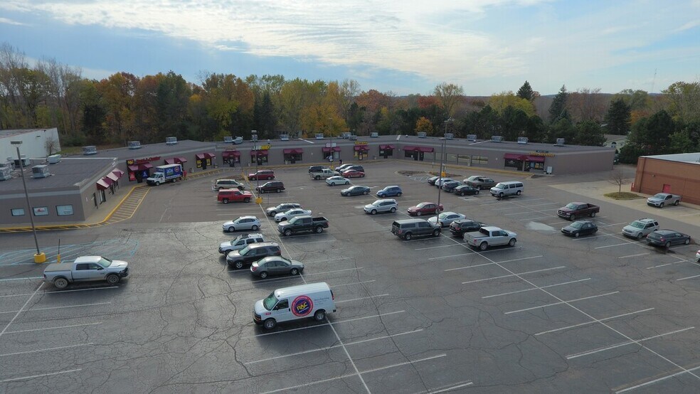 More Photos Of 2518-2620 E Grand River Ave, Howell Unknown For Lease