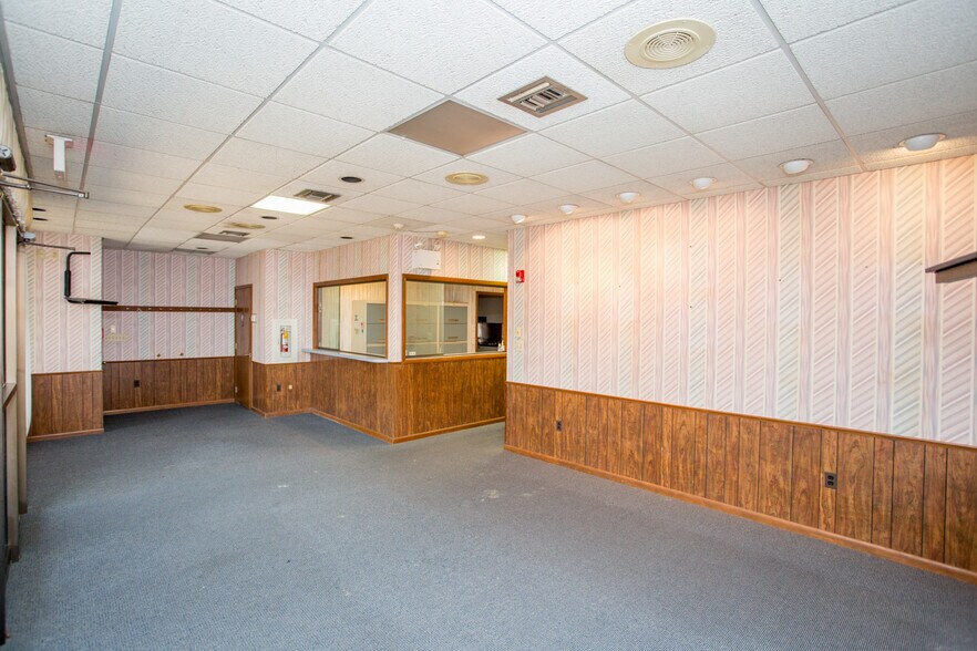 More Photos Of 329 Lincoln Hwy, Fairless Hills Warehouse For Sale