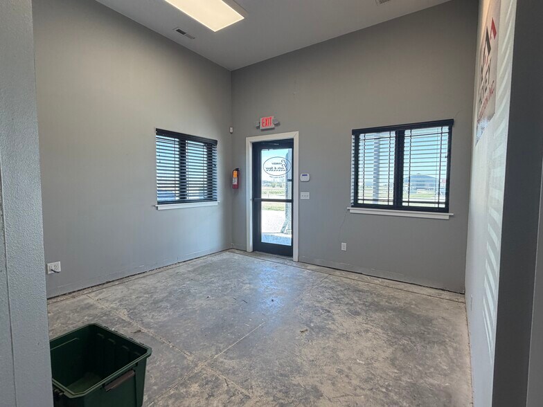 More Photos Of 501 Prosperity Way, North Sioux City Industrial For Sale
