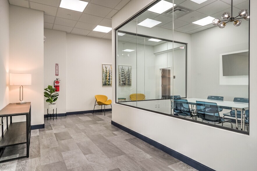 More Photos Of 6305 E 120th Ct, Tulsa Coworking Space