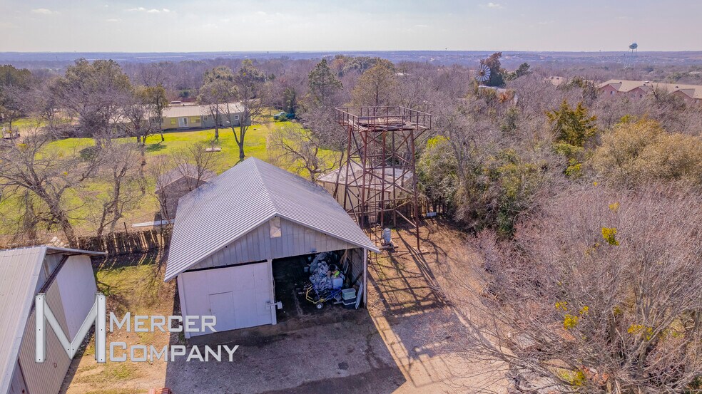 More Photos Of 3700 Reagan Dr, Fort Worth Warehouse For Sale