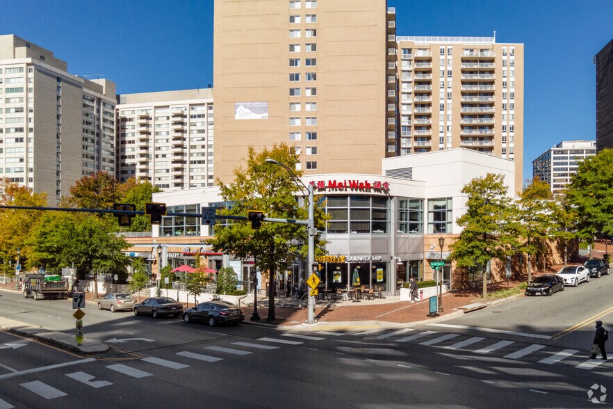 Primary Photo Of 4457-4471 Willard Ave, Chevy Chase Storefront For Lease