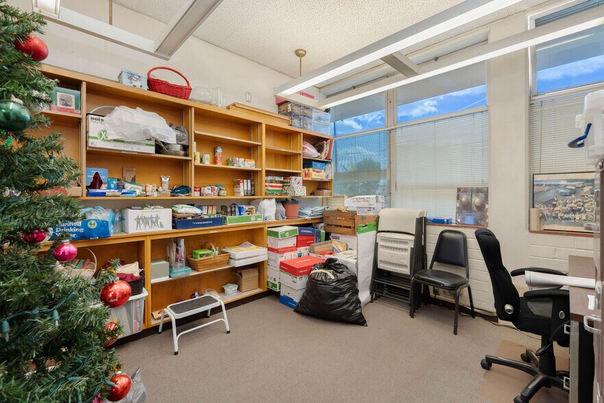 More Photos Of 4755 130th st, Hawthorne Schools For Lease