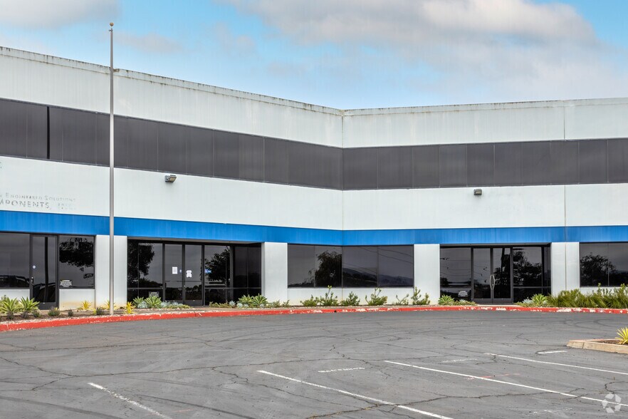 More Photos Of 8985 Crestmar Pt, San Diego Manufacturing For Sale