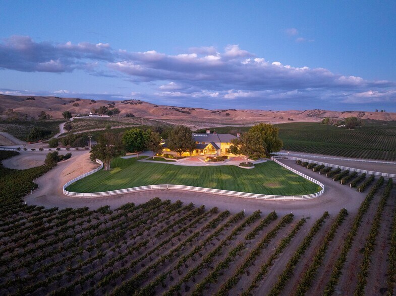 More Photos Of 8283 Cross Canyons Rd, San Miguel Winery Vineyard For Sale
