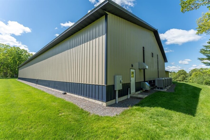 More Photos Of 51 Ridge Rd, Putnam Industrial For Lease