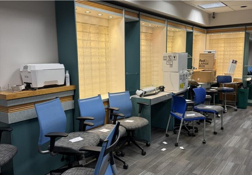 More Photos Of 111 Mount Carmel Rd, Parkton Storefront Retail Office For Lease