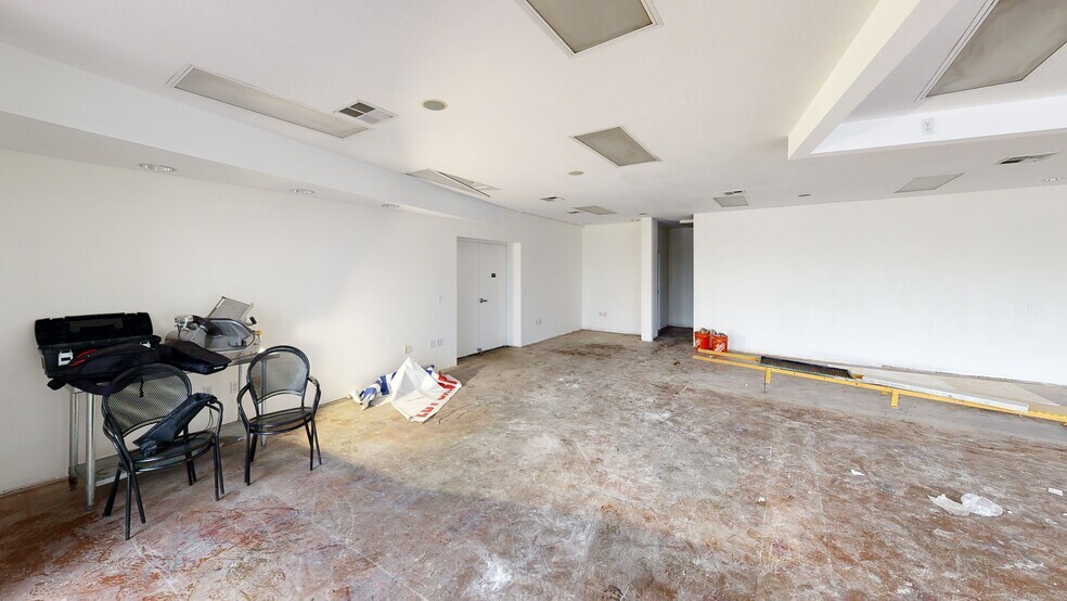 More Photos Of 5133 Madison Ave, Sacramento Freestanding For Lease