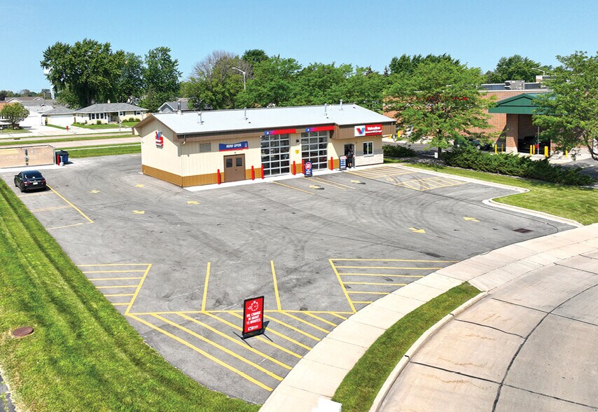 More Photos Of 211 E Ann St, Kaukauna Freestanding For Sale