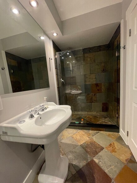 More Photos Of 4950 Victoria Dr, Vancouver Storefront For Sale