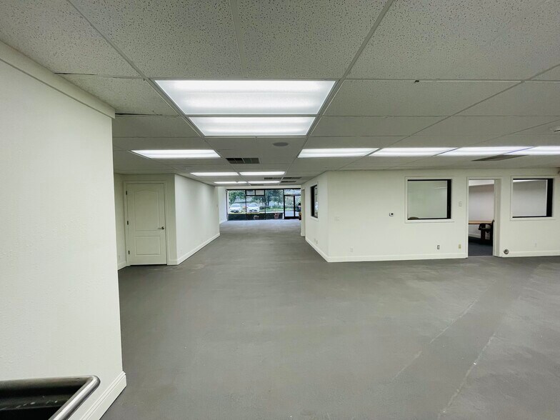 More Photos Of 1925 Francisco Blvd E, San Rafael Light Manufacturing For Lease