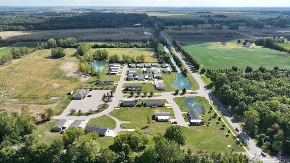 More Photos Of 1723 Cranberry Lake Cir, Saginaw Manufactured Housing Mobile Home Park For Sale
