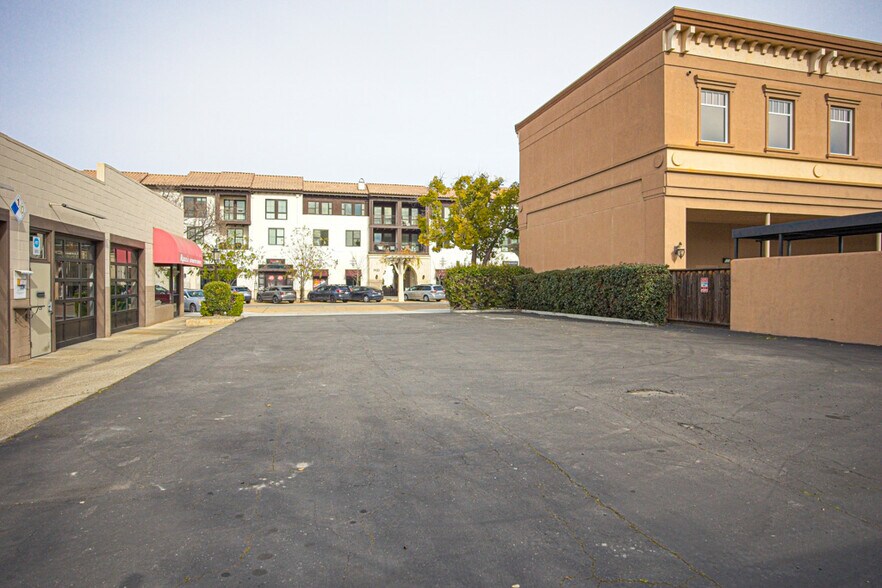 More Photos Of 1931 1st St, Livermore Freestanding For Sale