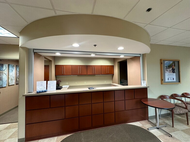 More Photos Of 240 W Cook Rd, Mansfield Medical For Sale