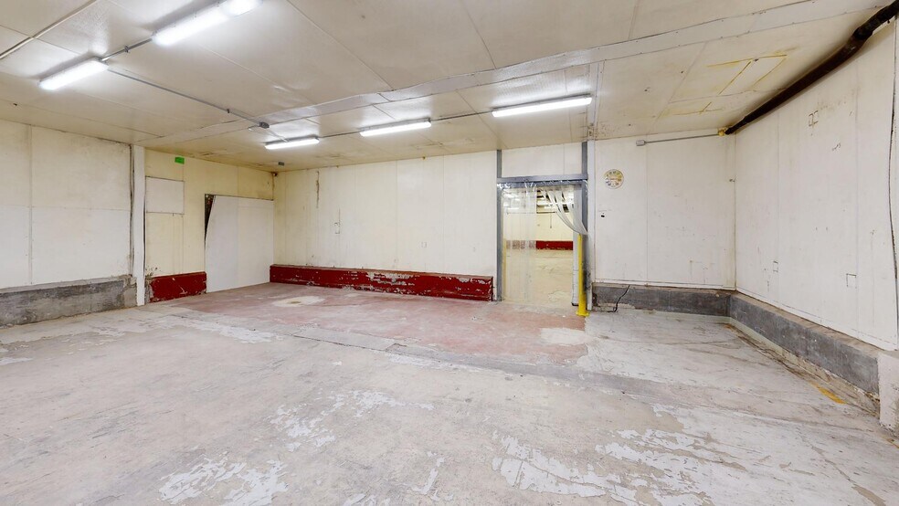 More Photos Of 2423 E University Dr, Phoenix Refrigeration Cold Storage For Sale
