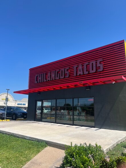 More Photos Of 3321 Walnut St, Garland Fast Food For Sale