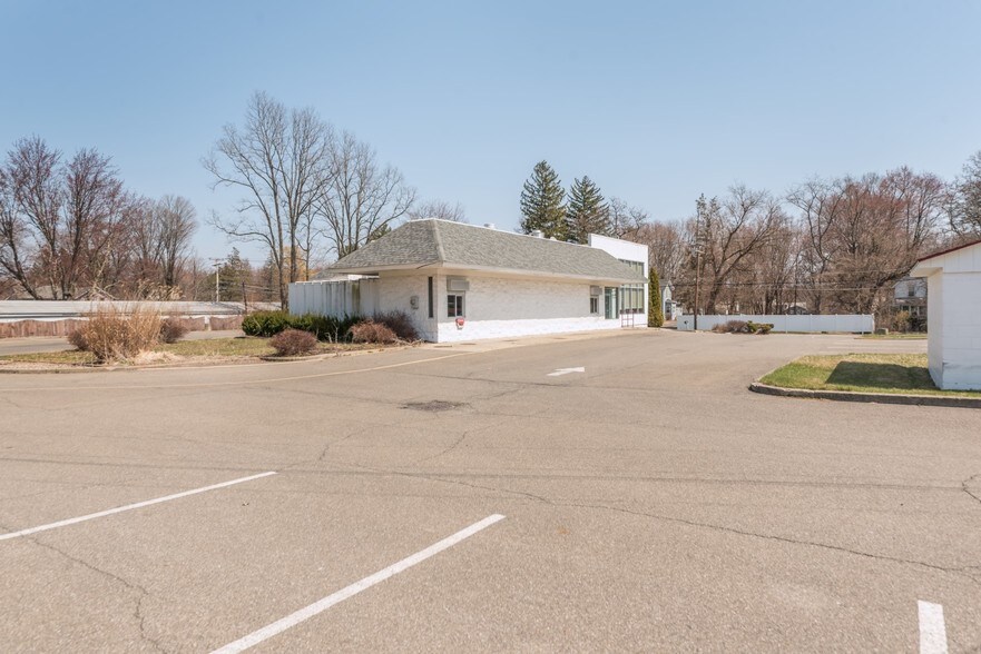 More Photos Of 3123 Route 9W, Saugerties Restaurant For Lease