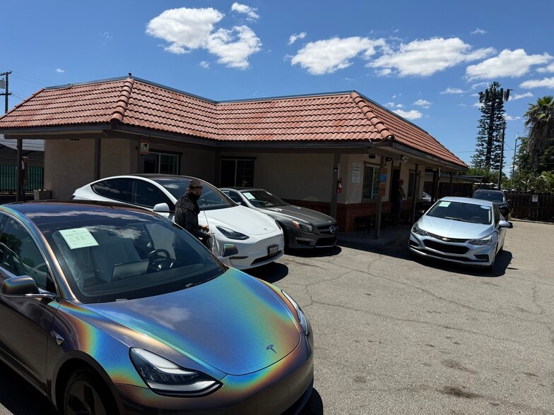 More Photos Of 450 W Grant Line Rd, Tracy Auto Dealership For Lease