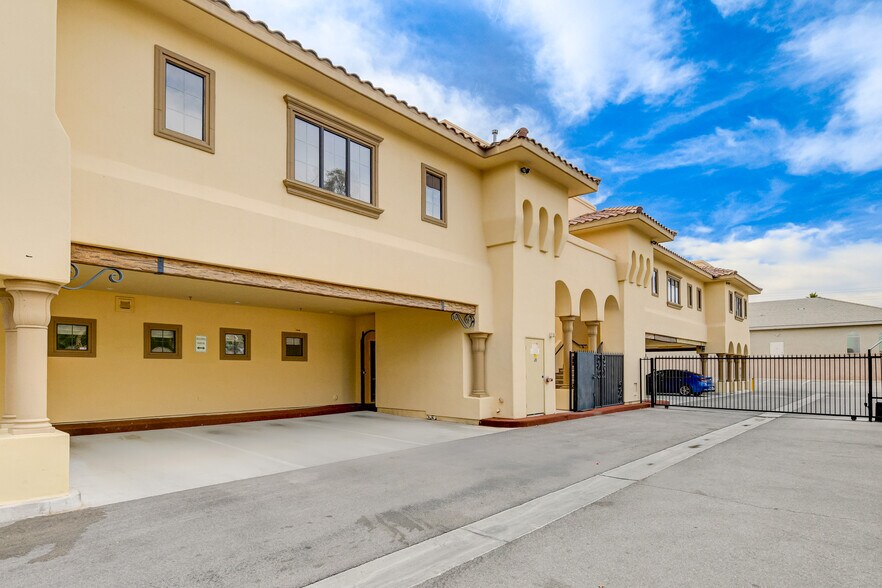 More Photos Of 3470 E Russell Rd, Las Vegas Office For Sale