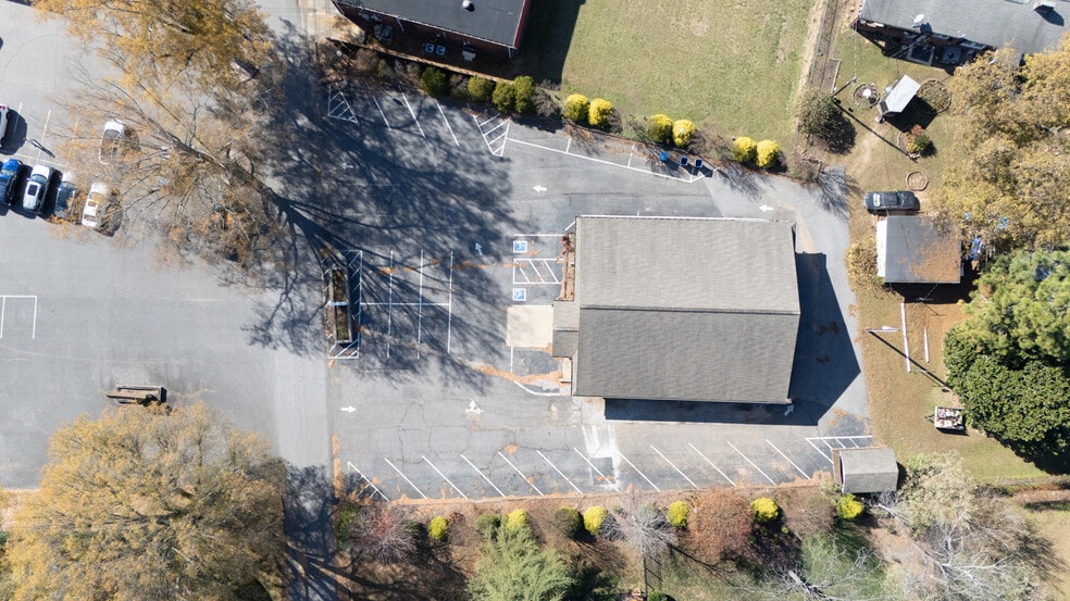 More Photos Of 60 2nd Ave SW, Taylorsville Healthcare For Sale