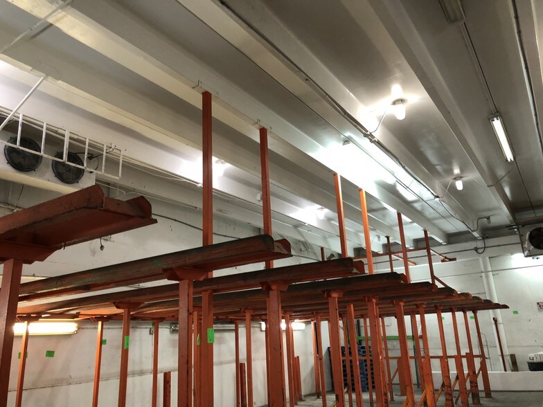 More Photos Of 1370-1380 NW 22nd St, Miami Warehouse For Lease