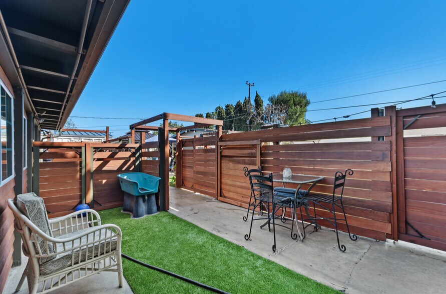 More Photos Of 20292 Riverside Dr, Newport Beach Specialty For Sale