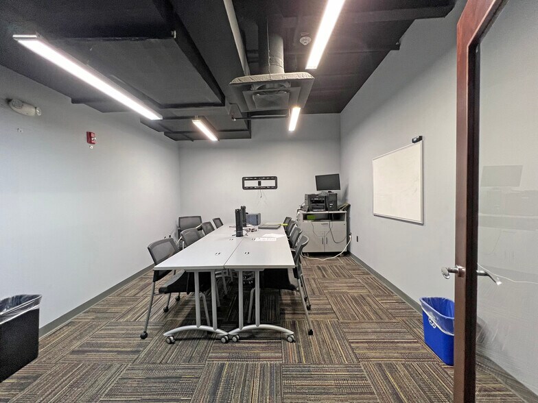 More Photos Of 5805-5825 W Irlo Bronson Memorial Hwy, Kissimmee General Retail For Lease