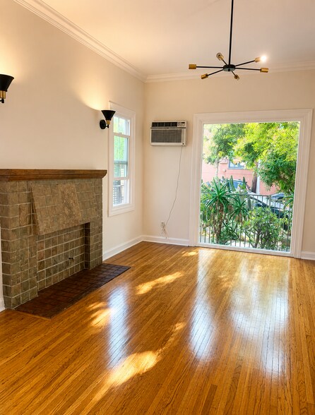 More Photos Of 603-607 1/2 N. Bronson Av, Los Angeles Apartments For Sale