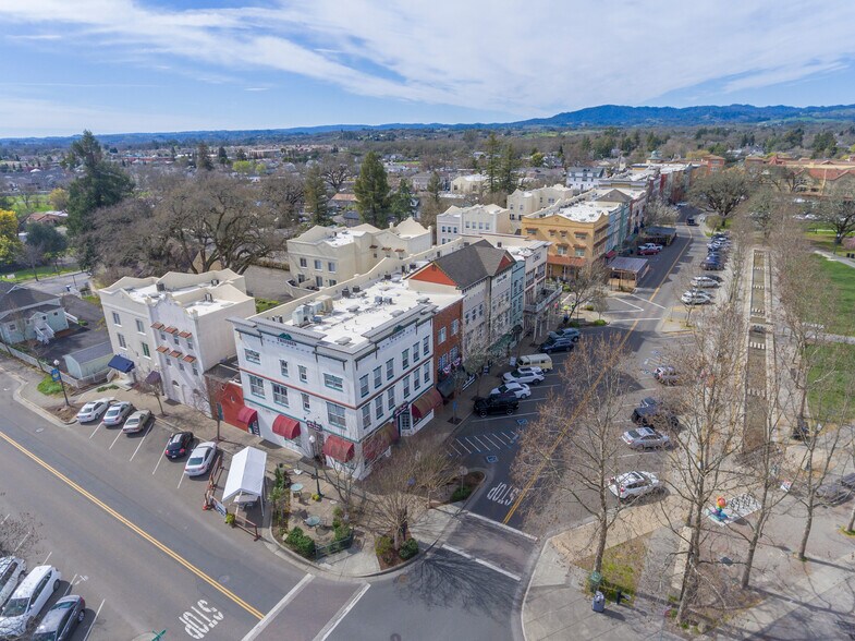 More Photos Of 9071 Windsor Rd, Windsor General Retail For Lease